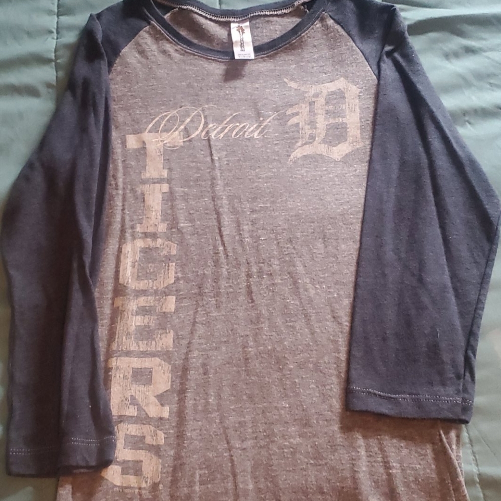 Detroit tigers womens top